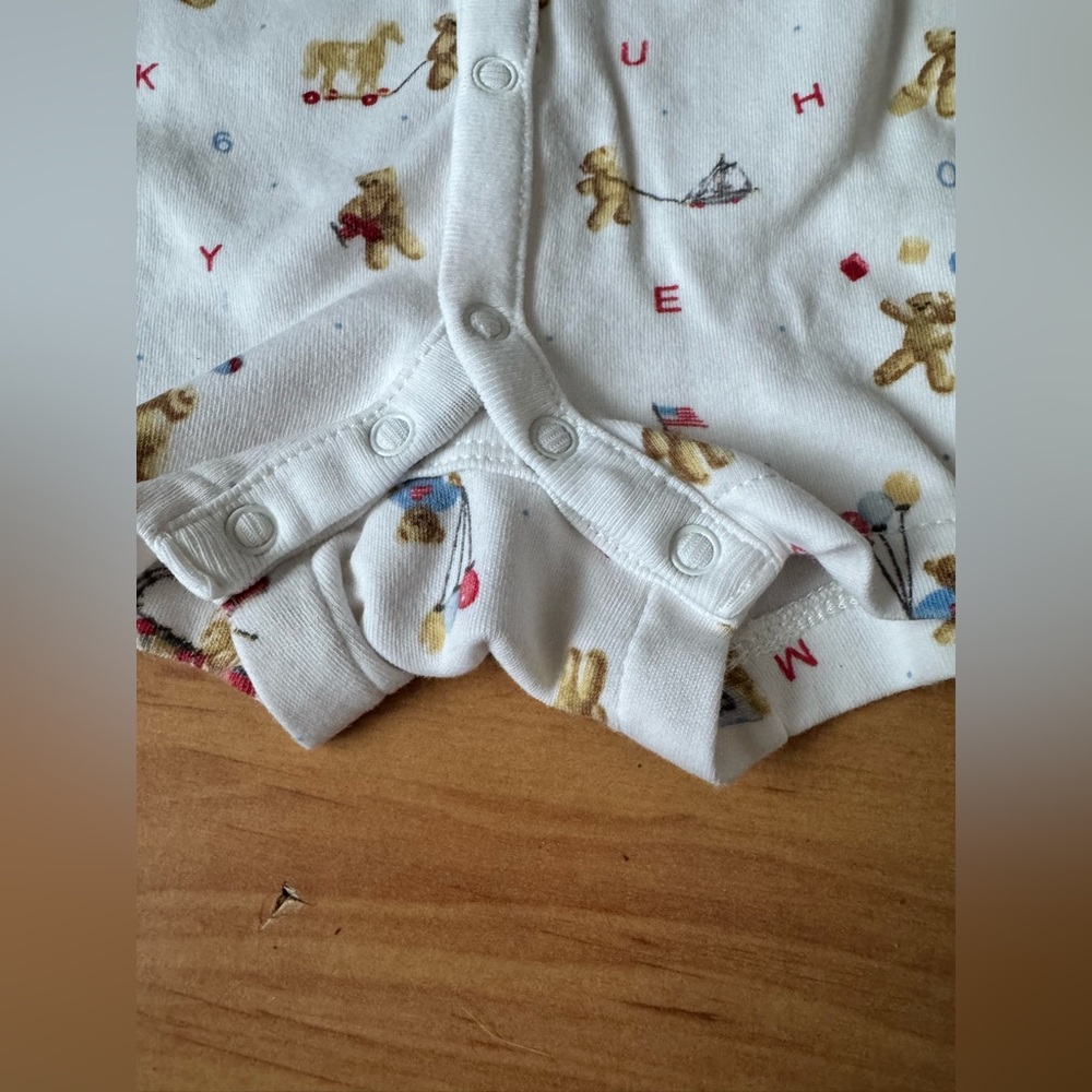 Ralph Lauren Baby Boy All Cotton Shorttall Romper w Polo Bear Alphabet Print 9 M - Picture 9 of 11